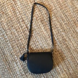 OLD NAVY CROSS BODY BAG BLACK